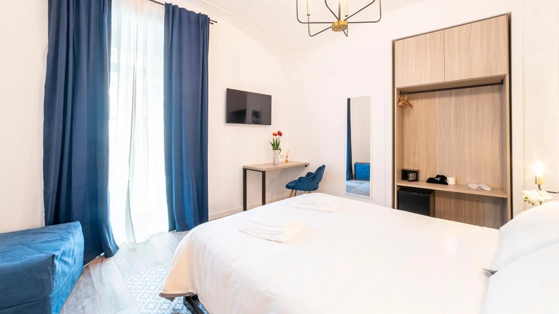 Santa Teresa Luxury Rooms Nápoly Panzió